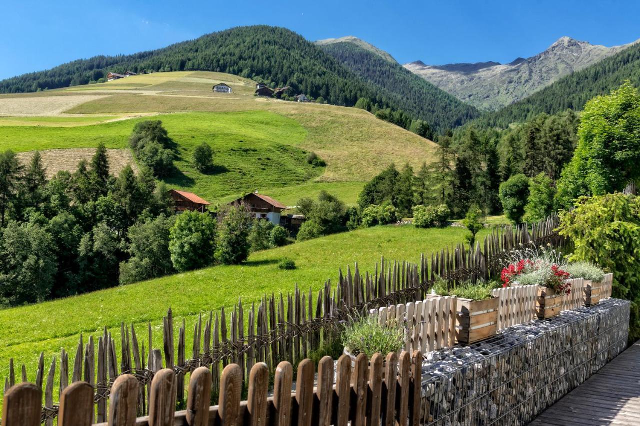 Falkensteiner Hotel & Spa Sonnenparadies Terento Esterno foto